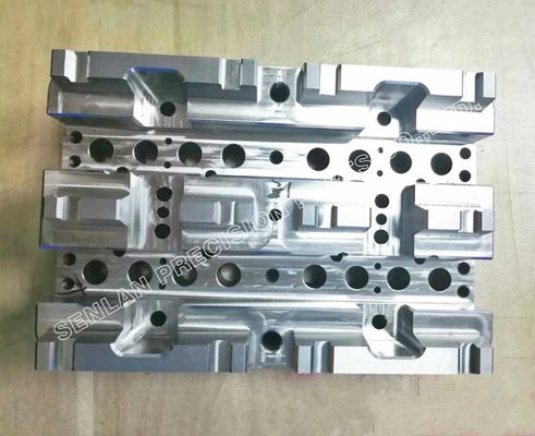 Customized Size 1.2343 Material 48-52HRC Hardness Plastic Mould Parts and Mold Core Insert for Injection Molding